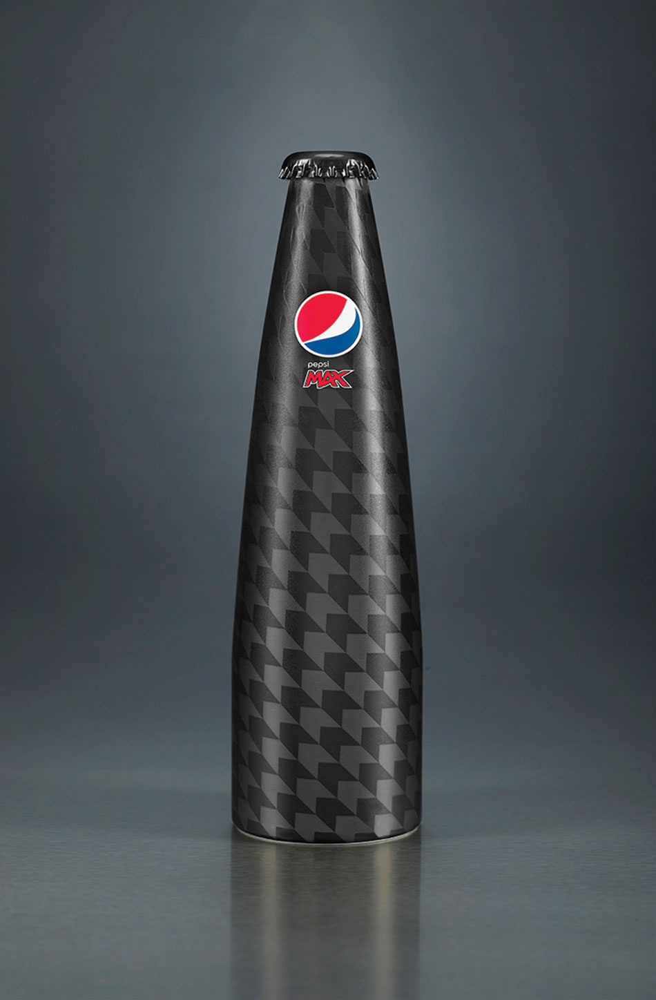 pepsi-the-new-prestige-bottle-with-custom-barware-designed-by-karim-rashid-4