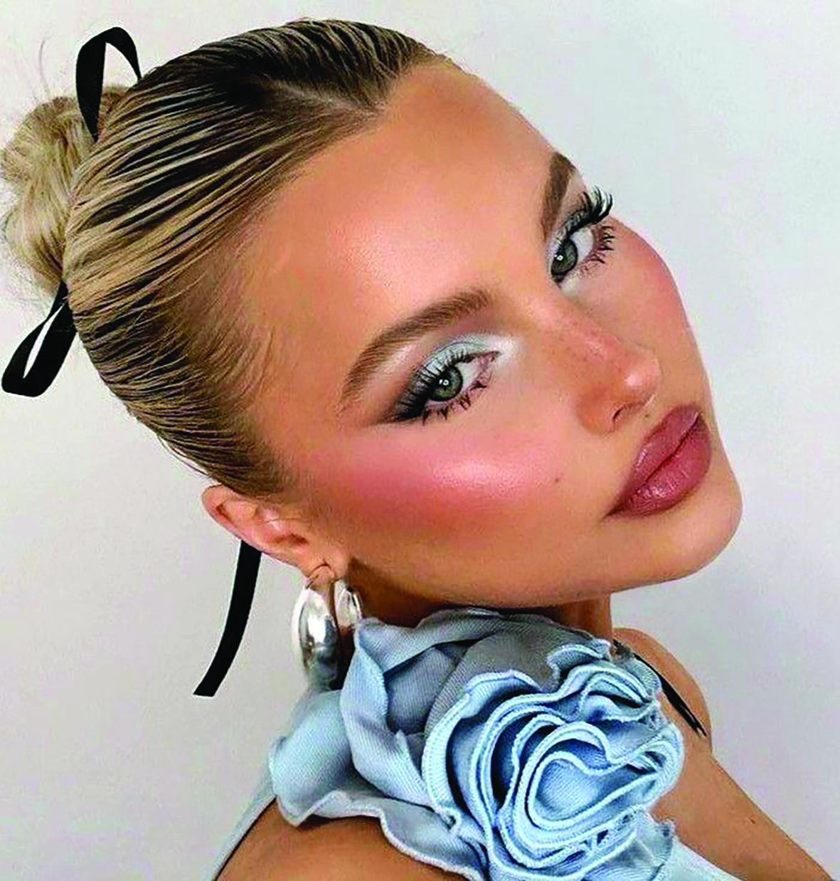 Bold Makeup Brushes: A Comprehensive Guide to Elevate Your Beauty Game